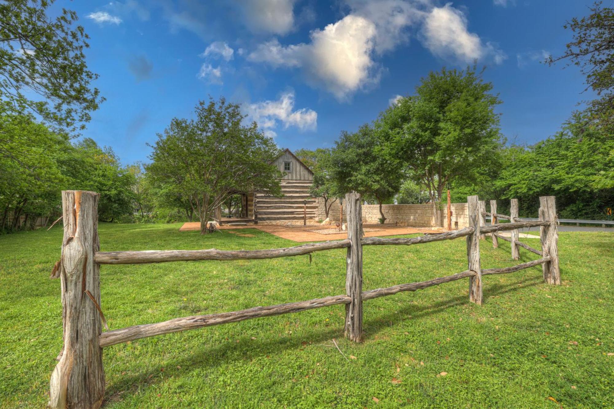 Town Creek Cabin Walk To Main St Villa Fredericksburg Buitenkant foto